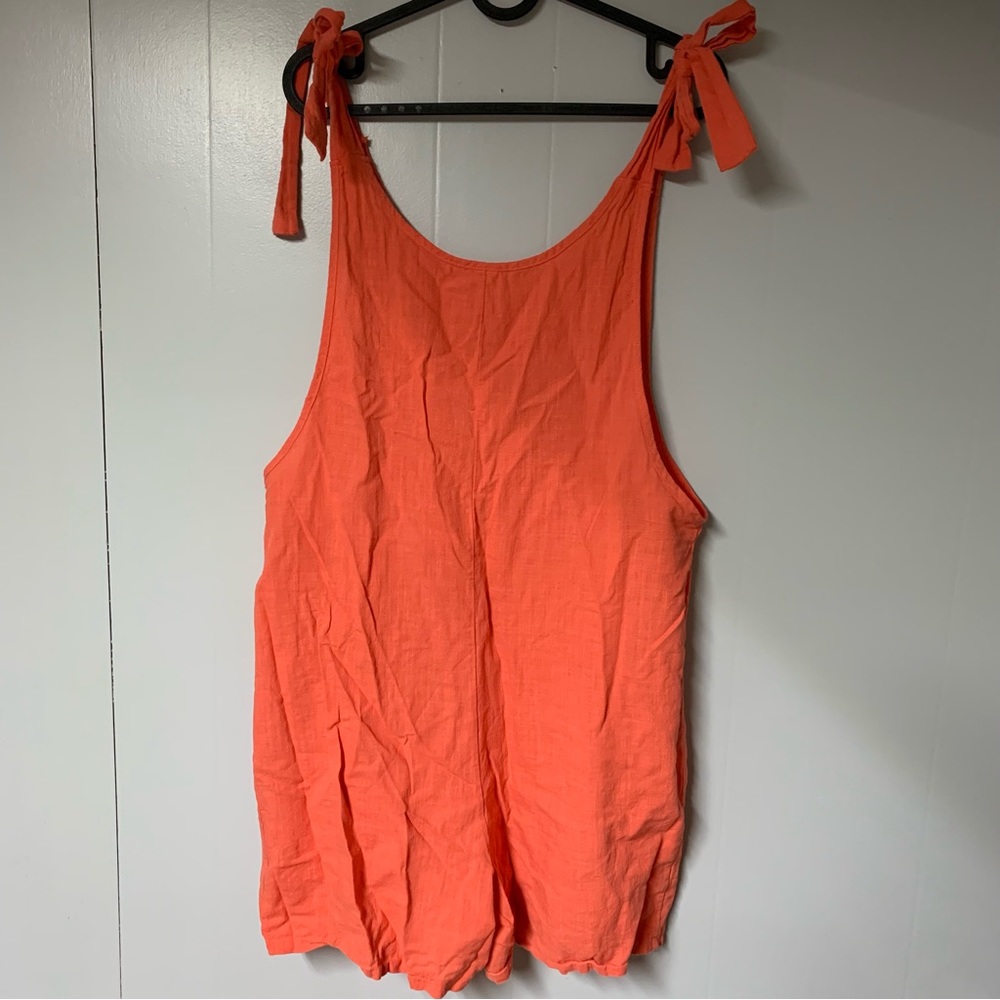 Romper ⭐️ - Picture 2 of 4
